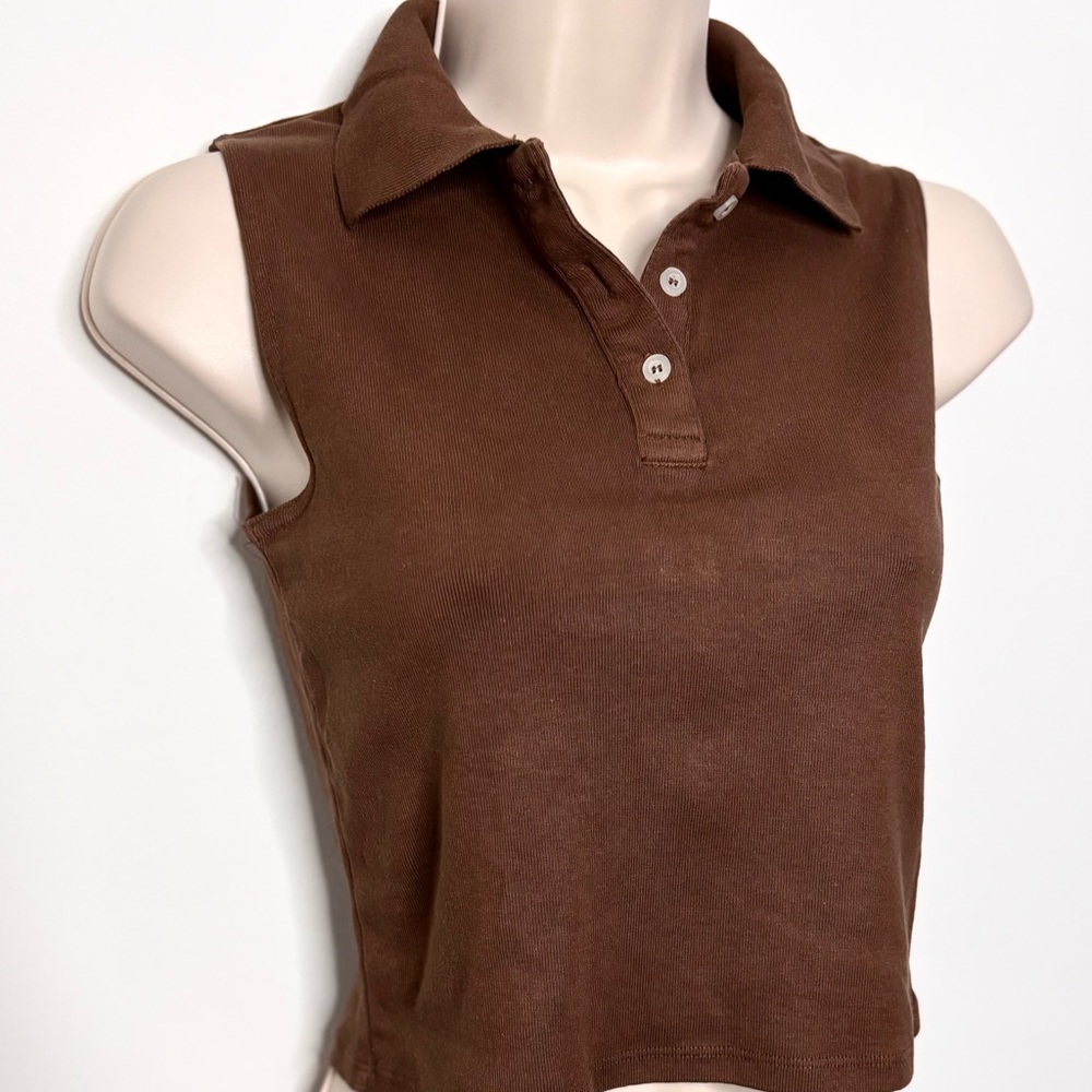 Brandy Melville Brown Sleeveless Polo Crop Top - Picture 2 of 7